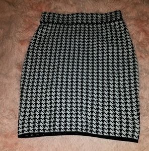 The limited pencil skirt